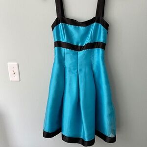 Beautiful Jessica McClintock dress